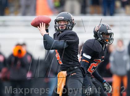 Thumbnail 2 in Wayland vs. Sharon (MIAA Division 3 East Final) photogallery.