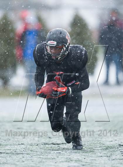 Thumbnail 3 in Wayland vs. Sharon (MIAA Division 3 East Final) photogallery.