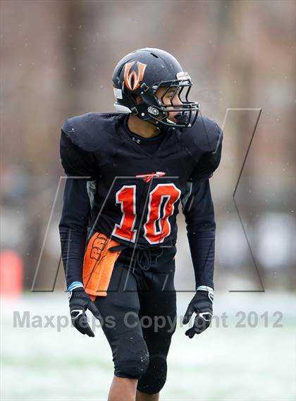 Thumbnail 2 in Wayland vs. Sharon (MIAA Division 3 East Final) photogallery.