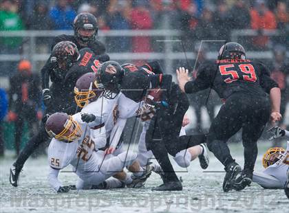 Thumbnail 1 in Wayland vs. Sharon (MIAA Division 3 East Final) photogallery.