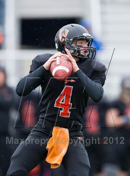 Thumbnail 2 in Wayland vs. Sharon (MIAA Division 3 East Final) photogallery.