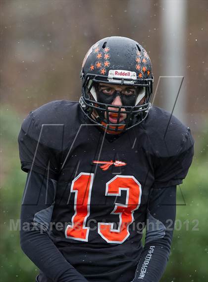 Thumbnail 3 in Wayland vs. Sharon (MIAA Division 3 East Final) photogallery.