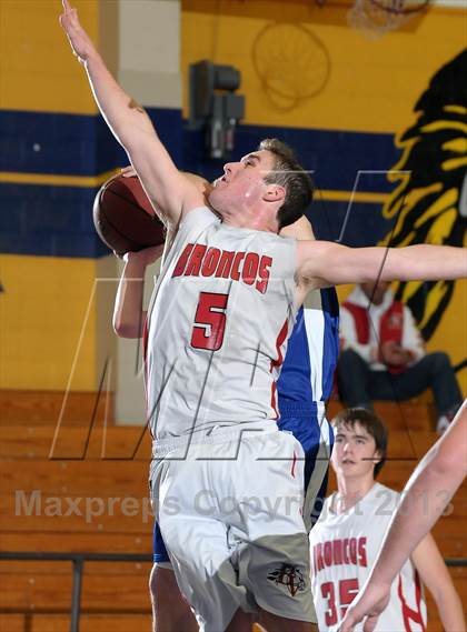 Thumbnail 2 in El Dorado vs. Bella Vista (Trojan Toss-Up) photogallery.