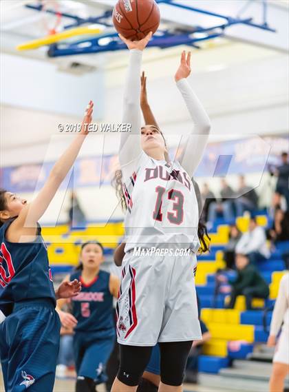 Thumbnail 2 in Aragon vs. Lynbrook (CIF CCS D2 Championship) photogallery.