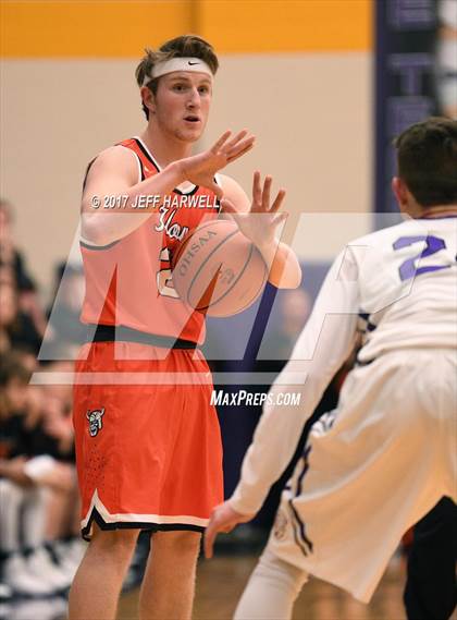 Thumbnail 3 in Jackson vs. Hoover photogallery.