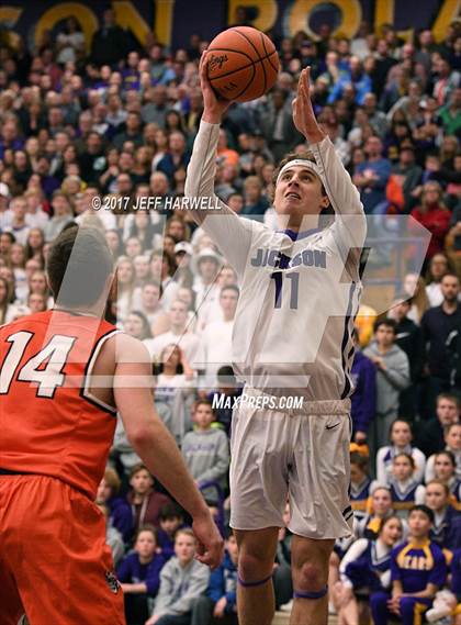 Thumbnail 3 in Jackson vs. Hoover photogallery.