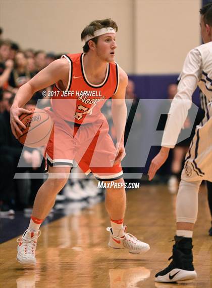 Thumbnail 2 in Jackson vs. Hoover photogallery.