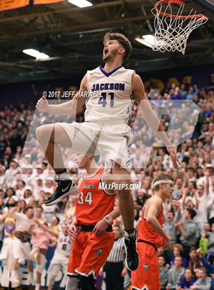 Thumbnail 2 in Jackson vs. Hoover photogallery.
