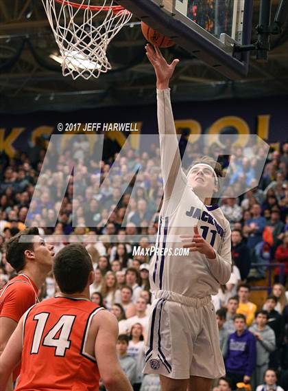 Thumbnail 2 in Jackson vs. Hoover photogallery.