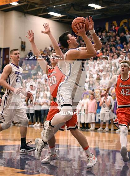Thumbnail 2 in Jackson vs. Hoover photogallery.
