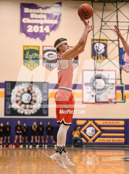 Thumbnail 1 in Jackson vs. Hoover photogallery.
