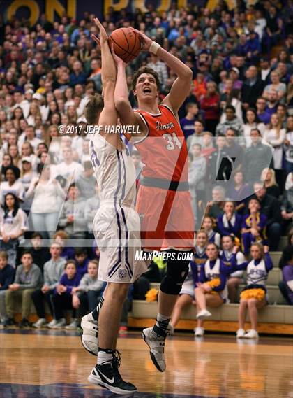 Thumbnail 1 in Jackson vs. Hoover photogallery.
