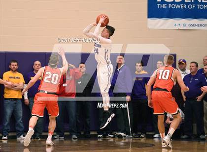 Thumbnail 2 in Jackson vs. Hoover photogallery.
