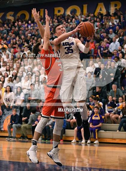 Thumbnail 2 in Jackson vs. Hoover photogallery.