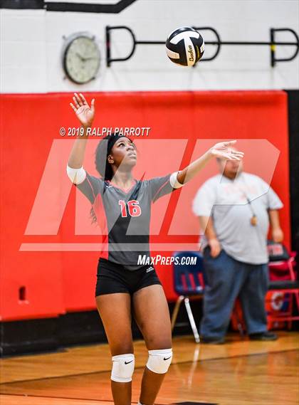 Thumbnail 3 in Fort Bend Travis vs. Fort Bend Austin photogallery.