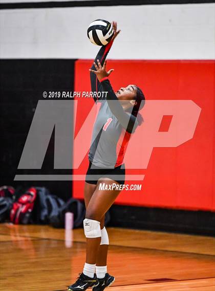Thumbnail 2 in Fort Bend Travis vs. Fort Bend Austin photogallery.