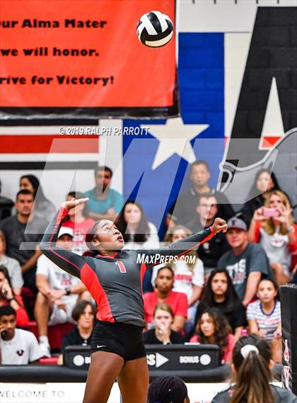 Thumbnail 2 in Fort Bend Travis vs. Fort Bend Austin photogallery.