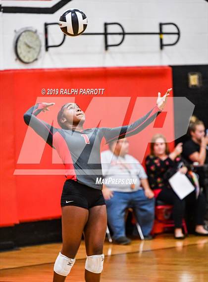 Thumbnail 1 in Fort Bend Travis vs. Fort Bend Austin photogallery.