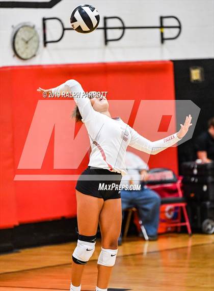 Thumbnail 3 in Fort Bend Travis vs. Fort Bend Austin photogallery.