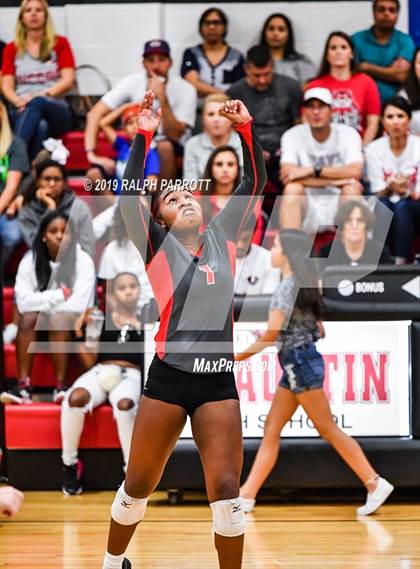 Thumbnail 3 in Fort Bend Travis vs. Fort Bend Austin photogallery.