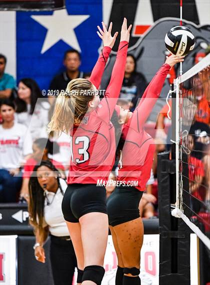 Thumbnail 2 in Fort Bend Travis vs. Fort Bend Austin photogallery.