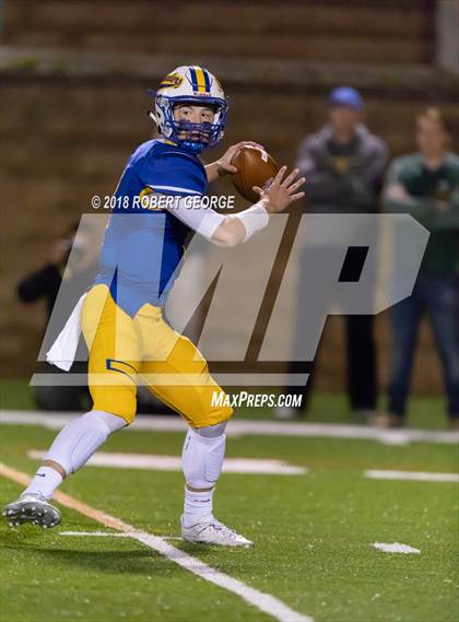 Thumbnail 3 in  Muskego @ Catholic Memorial photogallery.