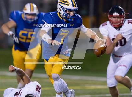 Thumbnail 2 in  Muskego @ Catholic Memorial photogallery.