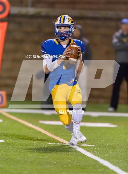 Thumbnail 2 in  Muskego @ Catholic Memorial photogallery.