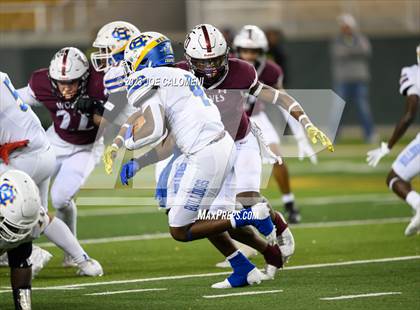 Thumbnail 1 in Chapel Hill vs Davenport (UIL 4A D1 State Semifinal) photogallery.