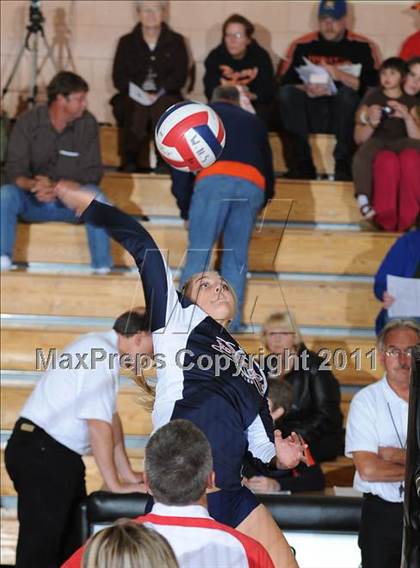 Thumbnail 2 in Unity vs. Webster (WIAA Regional Semi-Finals) photogallery.