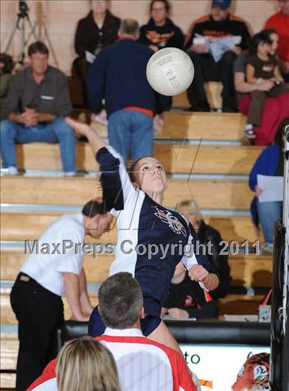Thumbnail 1 in Unity vs. Webster (WIAA Regional Semi-Finals) photogallery.