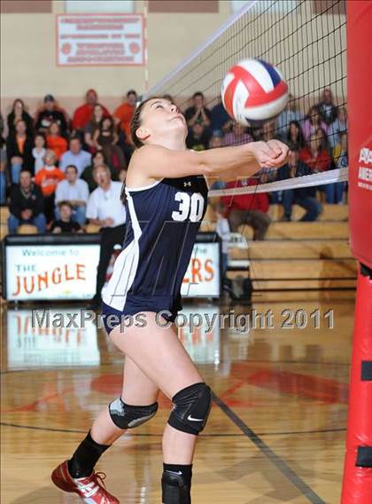 Thumbnail 3 in Unity vs. Webster (WIAA Regional Semi-Finals) photogallery.