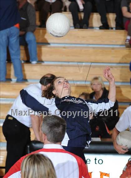 Thumbnail 2 in Unity vs. Webster (WIAA Regional Semi-Finals) photogallery.
