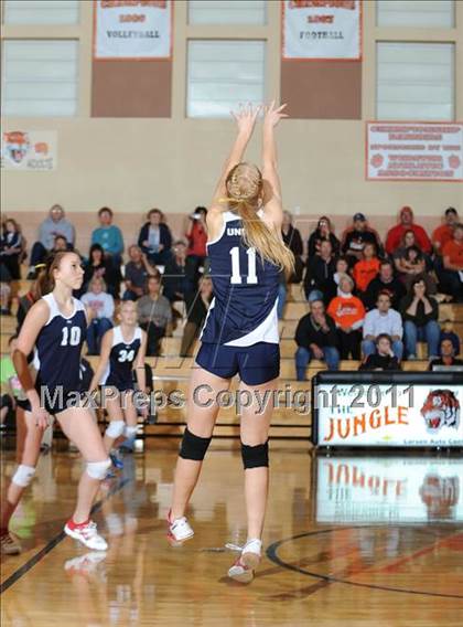 Thumbnail 1 in Unity vs. Webster (WIAA Regional Semi-Finals) photogallery.