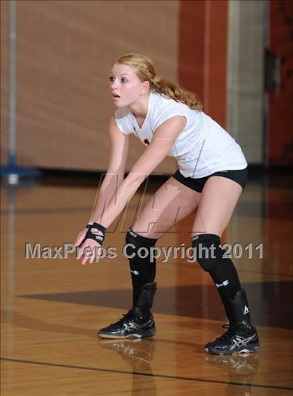Thumbnail 3 in Unity vs. Webster (WIAA Regional Semi-Finals) photogallery.