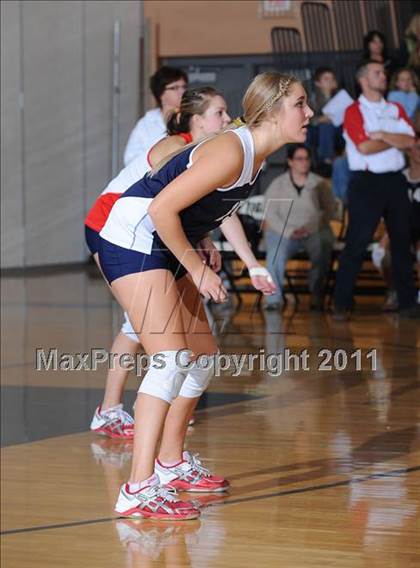 Thumbnail 3 in Unity vs. Webster (WIAA Regional Semi-Finals) photogallery.