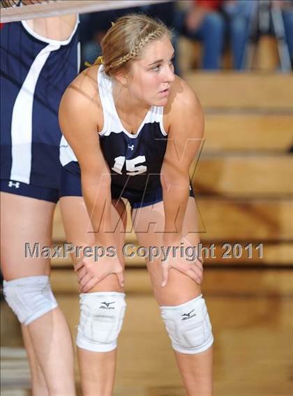 Thumbnail 3 in Unity vs. Webster (WIAA Regional Semi-Finals) photogallery.