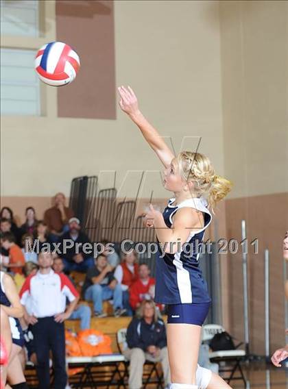 Thumbnail 3 in Unity vs. Webster (WIAA Regional Semi-Finals) photogallery.