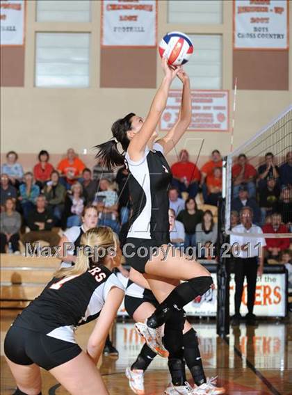 Thumbnail 1 in Unity vs. Webster (WIAA Regional Semi-Finals) photogallery.