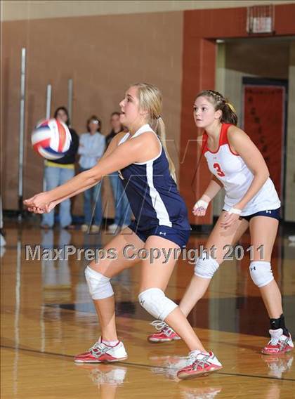 Thumbnail 2 in Unity vs. Webster (WIAA Regional Semi-Finals) photogallery.