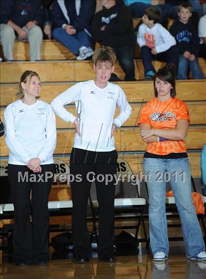 Thumbnail 1 in Unity vs. Webster (WIAA Regional Semi-Finals) photogallery.