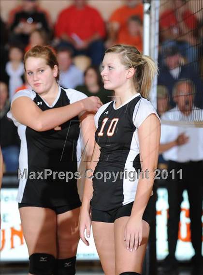 Thumbnail 1 in Unity vs. Webster (WIAA Regional Semi-Finals) photogallery.