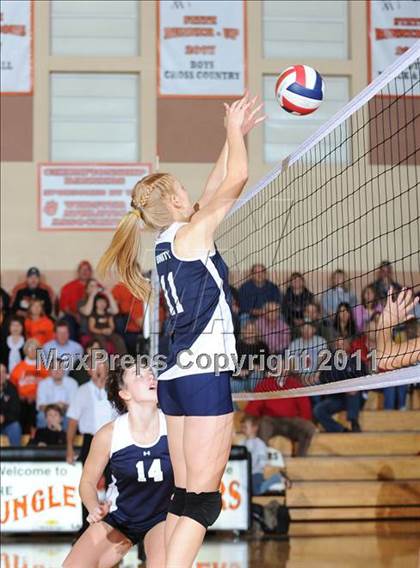 Thumbnail 1 in Unity vs. Webster (WIAA Regional Semi-Finals) photogallery.