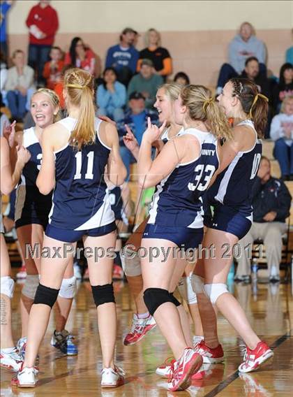 Thumbnail 3 in Unity vs. Webster (WIAA Regional Semi-Finals) photogallery.