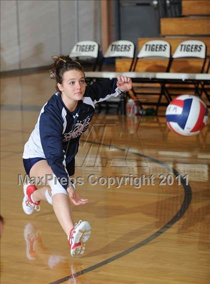 Thumbnail 1 in Unity vs. Webster (WIAA Regional Semi-Finals) photogallery.