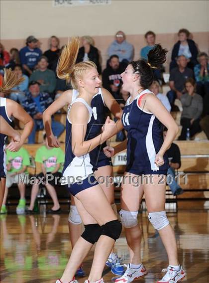 Thumbnail 1 in Unity vs. Webster (WIAA Regional Semi-Finals) photogallery.