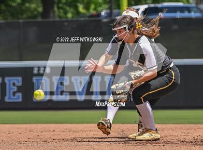 Thumbnail 2 in East Forsyth vs D.H. Conley (NCHSAA 4A Final Game 2)  photogallery.