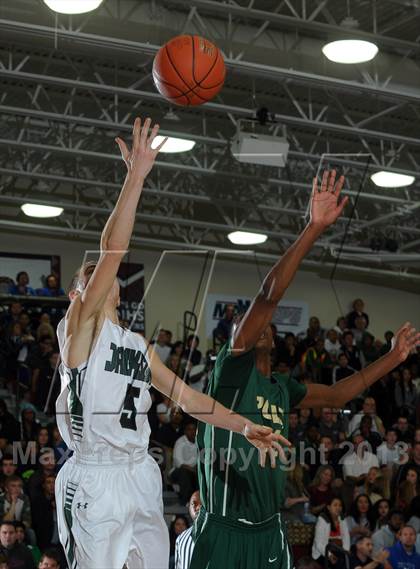 Thumbnail 3 in Long Beach Poly vs. Jackson (MaxPreps Holiday Classic) photogallery.