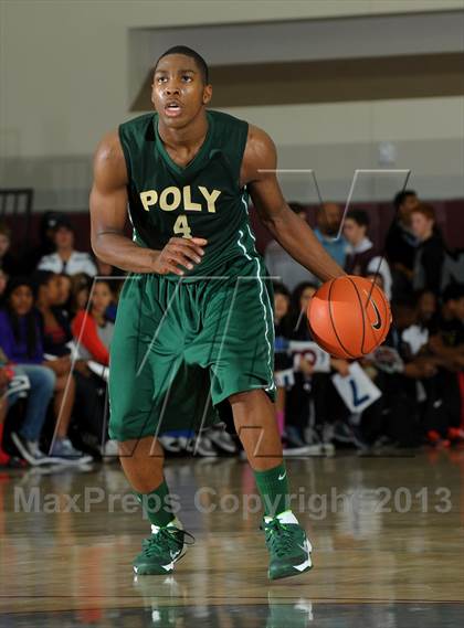 Thumbnail 2 in Long Beach Poly vs. Jackson (MaxPreps Holiday Classic) photogallery.