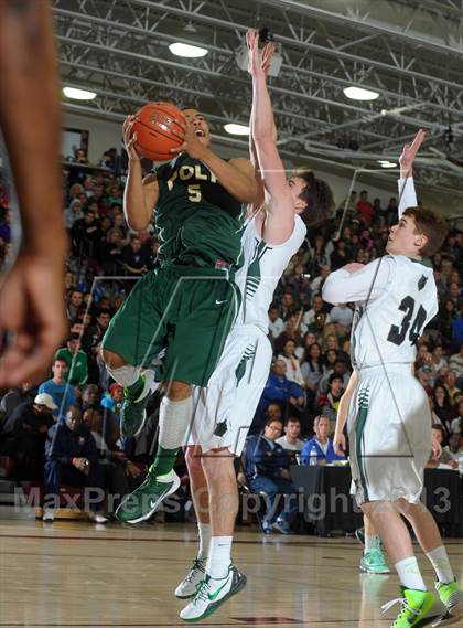 Thumbnail 3 in Long Beach Poly vs. Jackson (MaxPreps Holiday Classic) photogallery.